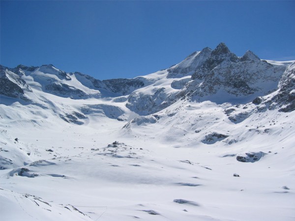 Cirque des Evettes : Le cirque des Evettes et l'Albaron