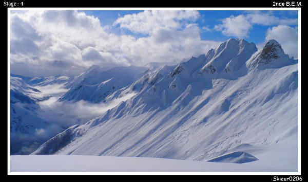 #4 Vue depuis le sommet : Vue depuis le Plan des Queux. Vue depuis le sommet : Vue depuis le Plan des Queux.