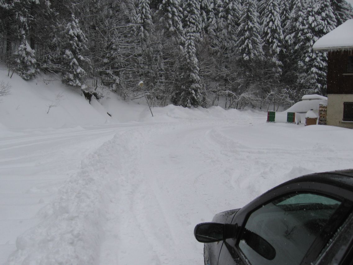 parking du habert : beaucoup de neige au départ