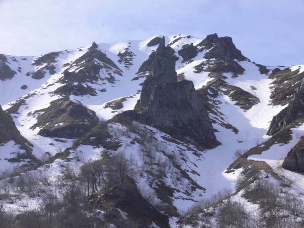 #2 La face nord du Ferrand : Bonne condition pour un 10 mai ! (sauf que là on est le 3 mars.....) La face nord du Ferrand : Bonne condition pour un 10 mai ! (sauf que là on est le 3 mars.....)
