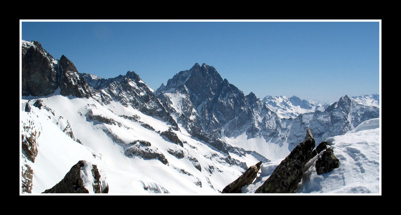#4 l l'Olan majestueux : Depuis la côte 3020 m, le haut Valjouffrey et l'Olan.