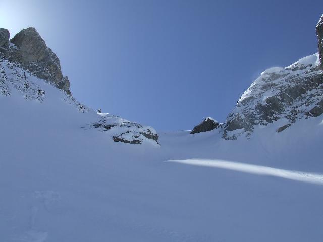 #2 col des chasseurs : 200m en dessous, on stoppe là. Des doutes sur la stabilité de l col des chasseurs : 200m en dessous, on stoppe là. Des doutes sur la stabilité de l'endroit .