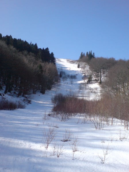 #1 montée 1 Chambon : Je passe souvent dans un chemin qui serpente à droite montée 1 Chambon : Je passe souvent dans un chemin qui serpente à droite
