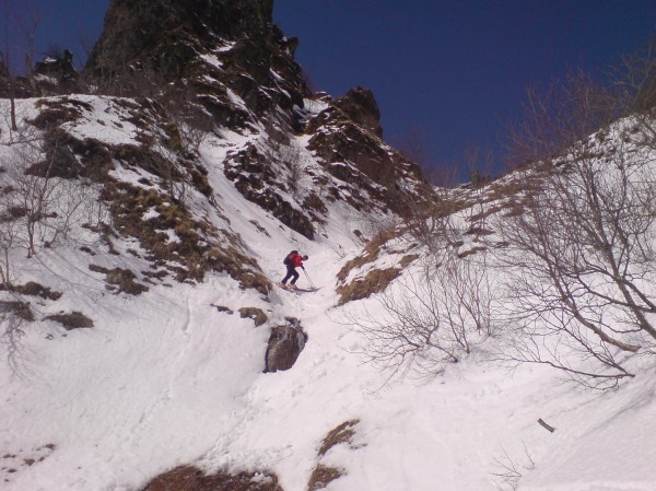 #2 descente 1 : 1ère difficulté (en + de la neige vraiment pourrie) descente 1 : 1ère difficulté (en + de la neige vraiment pourrie)