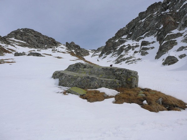 Le couloir vu d'en bas : Les derniers en finissent avec ce joli couloir.
La suite se fait dans de la moquette très agréable ;-)