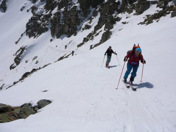 Remontée jusqu'à la crête : Montée facile dans une neige déja fondue.