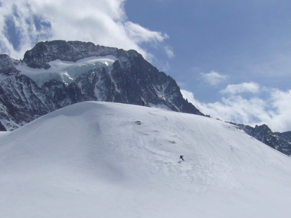 #6 Descente de la Muzelle : Quand même quelques bons virages dans un paysage grandiose. Descente de la Muzelle : Quand même quelques bons virages dans un paysage grandiose.