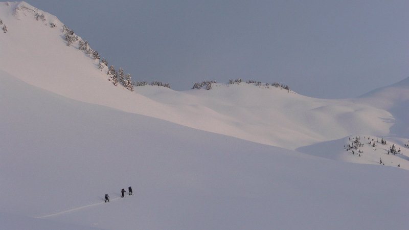 Seuil des Gargoyles : A la trace, seuls dans ce vallon.