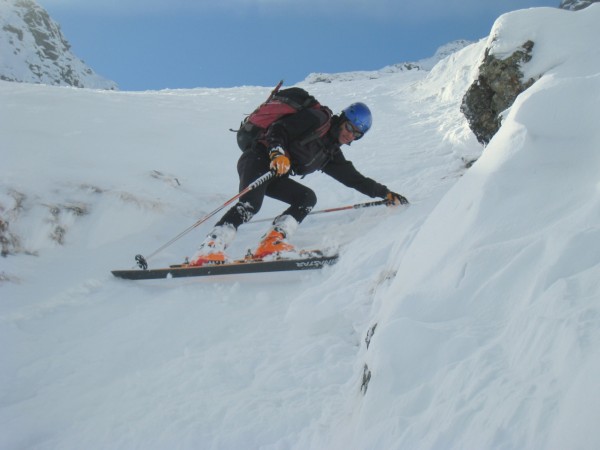 #8 Face N Petite lance Domène : Quelques ressauts dans le tiers du bas : neige lustrée et dure, on se concentre svp ! Face N Petite lance Domène : Quelques ressauts dans le tiers du bas : neige lustrée et dure, on se concentre svp !