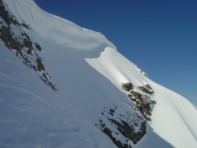 #12 La traversée : La neige est juste posée sur les cailloux La traversée : La neige est juste posée sur les cailloux