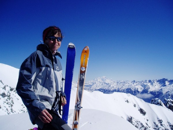 #9 Un nouveau sommet pour Isa : en fond de Mont Blanc Un nouveau sommet pour Isa : en fond de Mont Blanc
