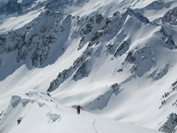 #2 arête somitale : Une ambiance encore très hivernale arête somitale : Une ambiance encore très hivernale