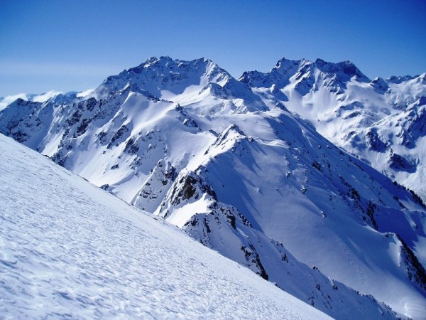 #10 Belledonne enneigée : Beaucoup de neige Belledonne enneigée : Beaucoup de neige