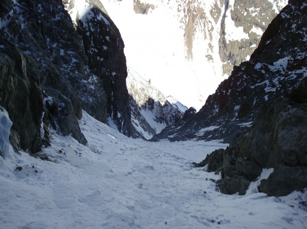 #4 Haut du couloir : Juste avant la sortie tout en rocher Haut du couloir : Juste avant la sortie tout en rocher