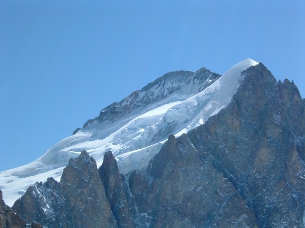 #4 Les Ecrins : Vue magifique sur la barre et le dome Les Ecrins : Vue magifique sur la barre et le dome