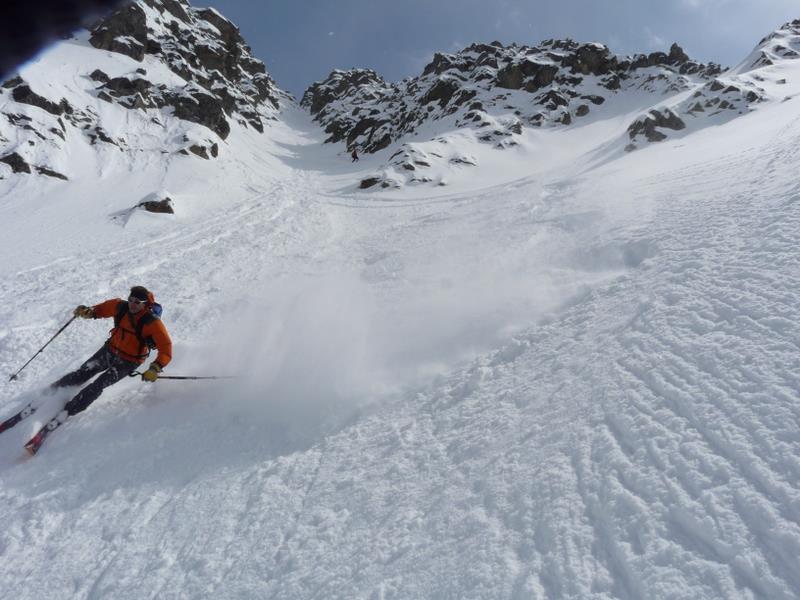 #10 Couloir NW des Jovet : Franck dans la descente... Couloir NW des Jovet : Franck dans la descente...