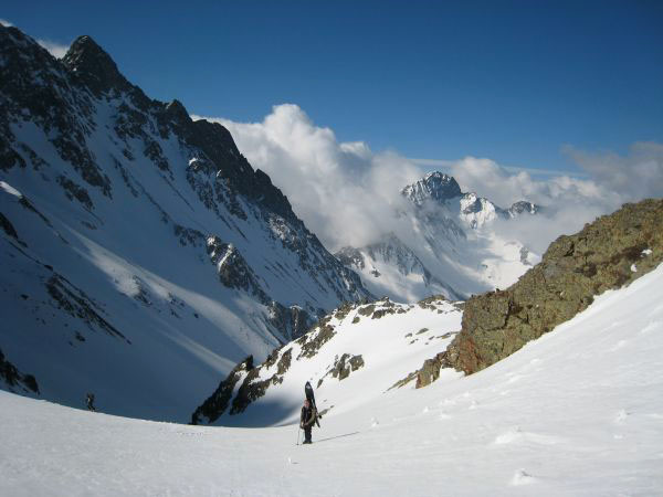 #2 Pic de Valsenestre : Un vieil ami qui pointe son nez au fond Pic de Valsenestre : Un vieil ami qui pointe son nez au fond