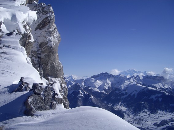 #3 Arete S du colombier : Toujours sympa le panorama sur Bauges et Mt Blanc Arete S du colombier : Toujours sympa le panorama sur Bauges et Mt Blanc