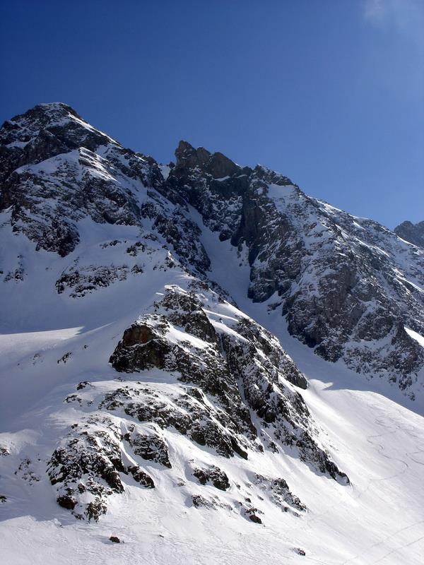 #11 Pic Couttet : Le couloir N du Pic Couttet Pic Couttet : Le couloir N du Pic Couttet