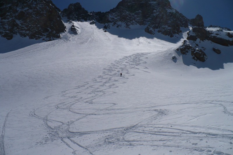 #20 Nos traces : Nos traces. Particulièrement bon sous le gran Bagna. Nos traces : Nos traces. Particulièrement bon sous le gran Bagna.