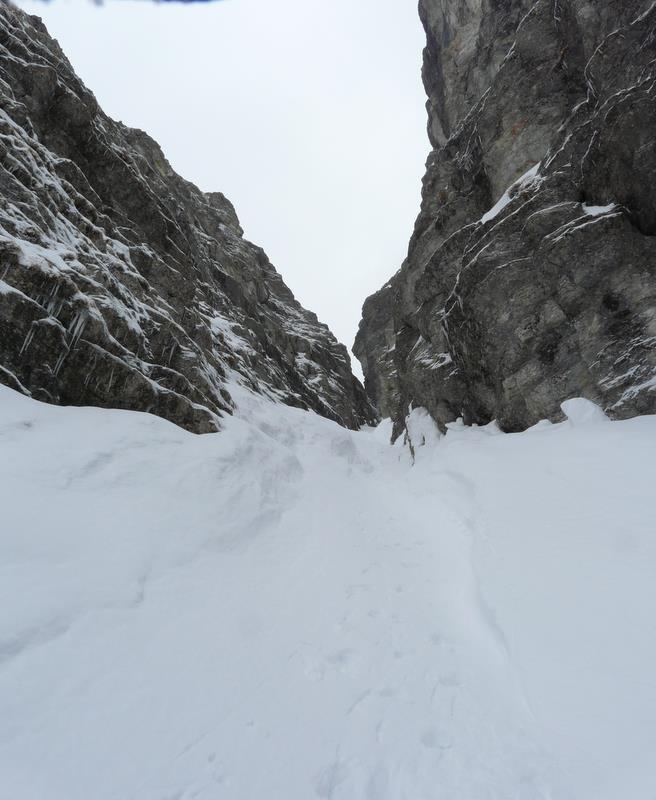 #2 Couloir W : Le milieu, bien goulotté Couloir W : Le milieu, bien goulotté