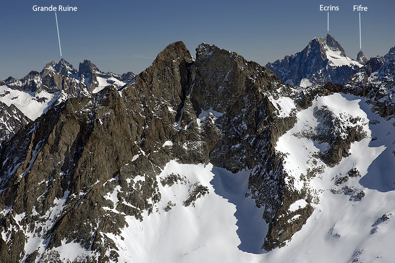 #6 Face ouest de Lauranoure : Un bel exemple du fameux Oisans sauvage. Une face qui mérite plus d Face ouest de Lauranoure : Un bel exemple du fameux Oisans sauvage. Une face qui mérite plus d'une visite...
