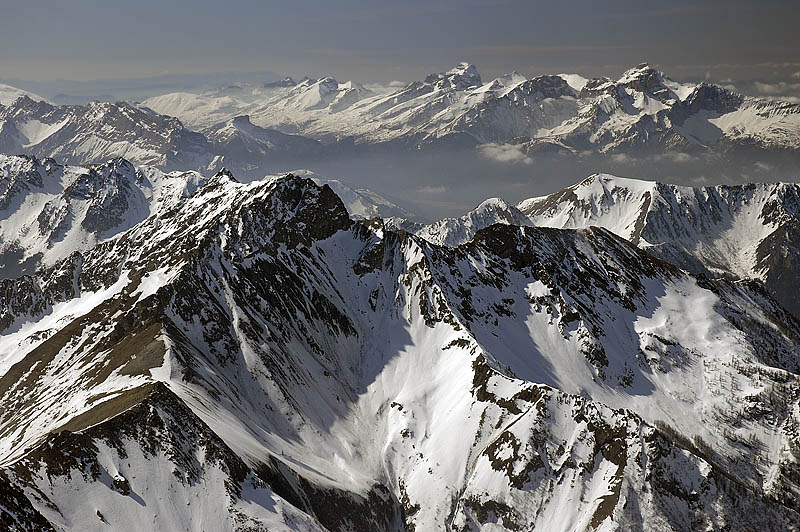 #5 Depuis la brèche : Le pic de Valsenestre devant le Dévoluy Depuis la brèche : Le pic de Valsenestre devant le Dévoluy