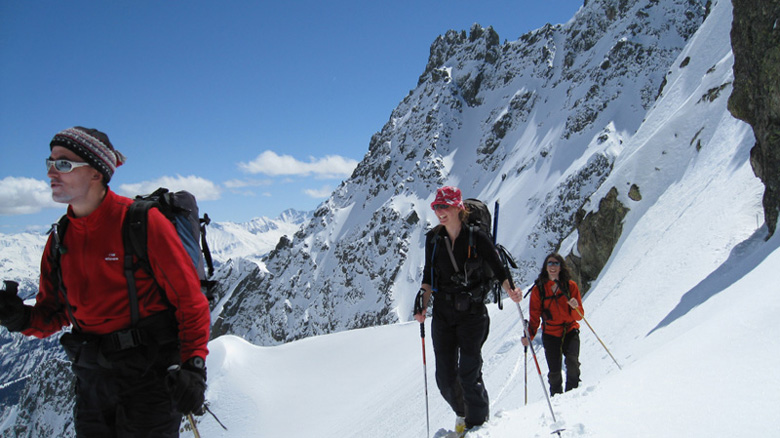 Banane pour tous : Alex, Anne-Cé et Rob en finissent avec le col du Gleysin