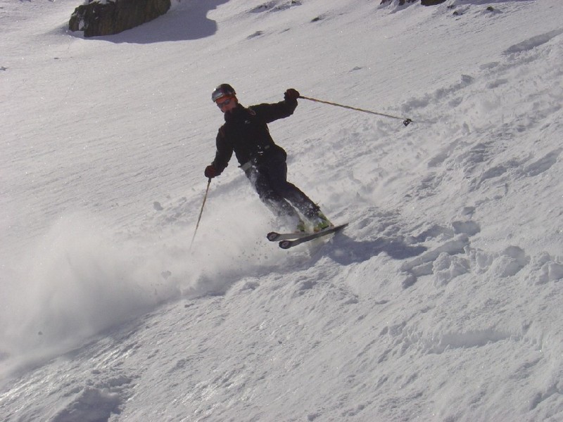 #3 Hop Hop : Il n Hop Hop : Il n'y a pas que la poudreuse qui vole.