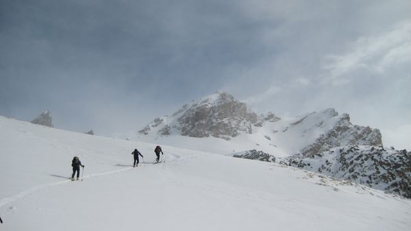 Il fait presque beau mais le vent n'est pas calmé.