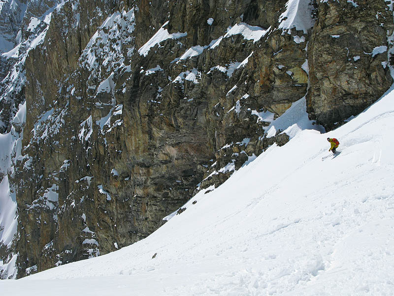 Descente : Alex attaque le couloir