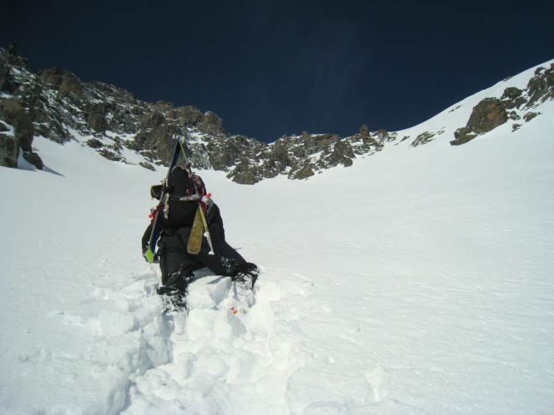 #1 Face E Gd. pic de Belledonne : La trace est diffcile dans le névé Pélissier. Face E Gd. pic de Belledonne : La trace est diffcile dans le névé Pélissier.