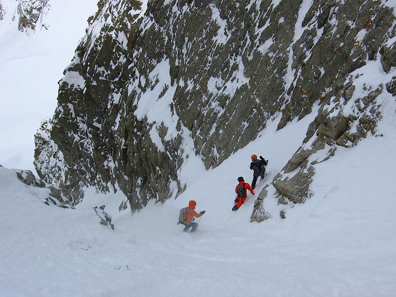 #14 Flambeau des Ecrins : protections contre les purges des skieurs suivants Flambeau des Ecrins : protections contre les purges des skieurs suivants