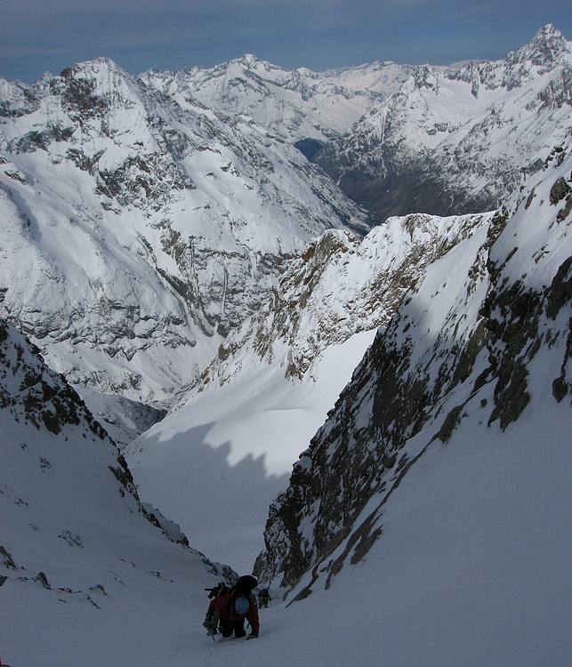 #10 Flambeau des Ecrins : Vers le haut du couloir Flambeau des Ecrins : Vers le haut du couloir