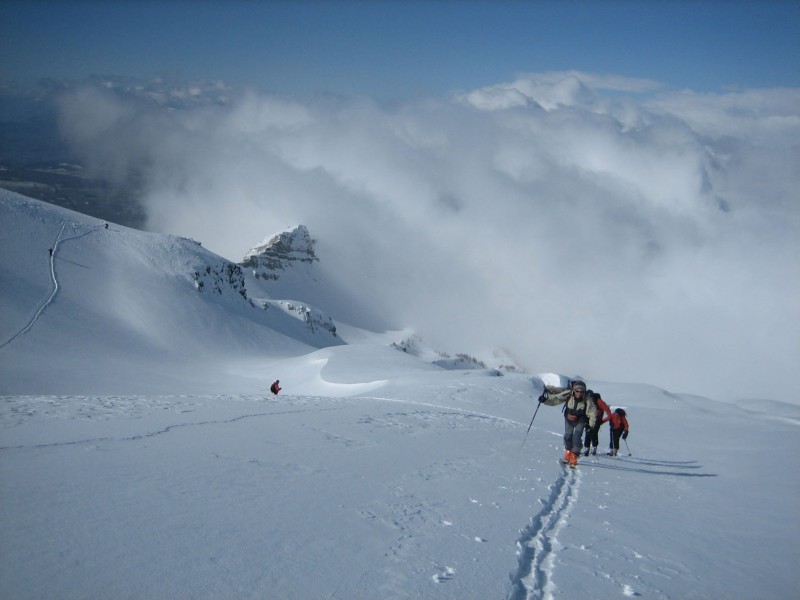 Vieux Chaillol : Montée en-dessus des nuages.