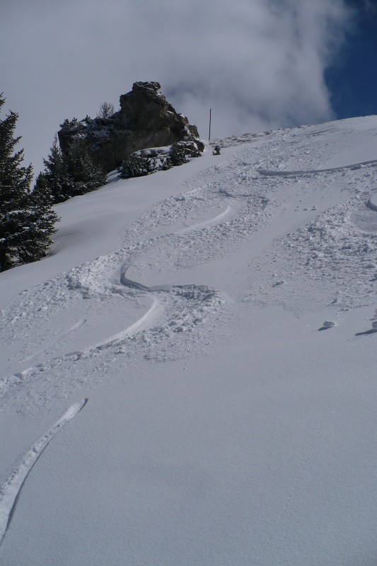 #1 Sous la Balme : Nos traces sous la balme, direction Casserousse. Sous la Balme : Nos traces sous la balme, direction Casserousse.