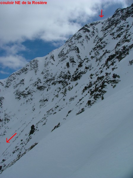 #6 couloir NE de la Rosière : les 2/3 supérieurs du couloir vus en remontant au col de la Baisse couloir NE de la Rosière : les 2/3 supérieurs du couloir vus en remontant au col de la Baisse