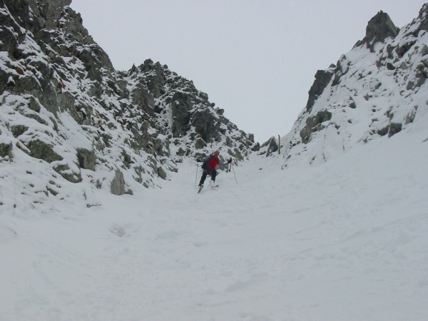 #3 Moms enquille dans le Vallorin : Moms enquille ses premiers virages sur le haut du couloir ... Que c Moms enquille dans le Vallorin : Moms enquille ses premiers virages sur le haut du couloir ... Que c'est bon ! ;)