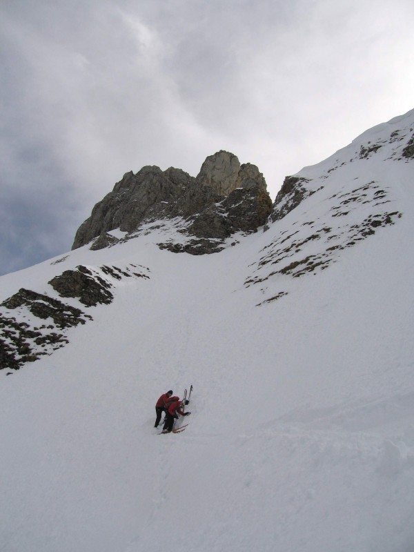 #5 Col du Midi couloir Nord-Ouest : On chausse 50m sous le col. Col du Midi couloir Nord-Ouest : On chausse 50m sous le col.