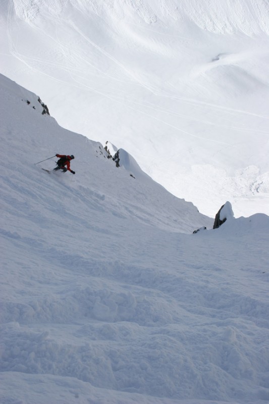 #7 Couloir occidental : Enfin de la belle poudreuse dans la partie médiane Couloir occidental : Enfin de la belle poudreuse dans la partie médiane
