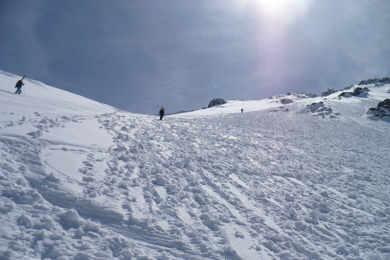 #3 Pic de la Belle Etoile : La montée finale du Pic de la Belle Etoile qui à été rendu difficile par l Pic de la Belle Etoile : La montée finale du Pic de la Belle Etoile qui à été rendu difficile par l'avalanche et la neige béton, même avec les couteaux.