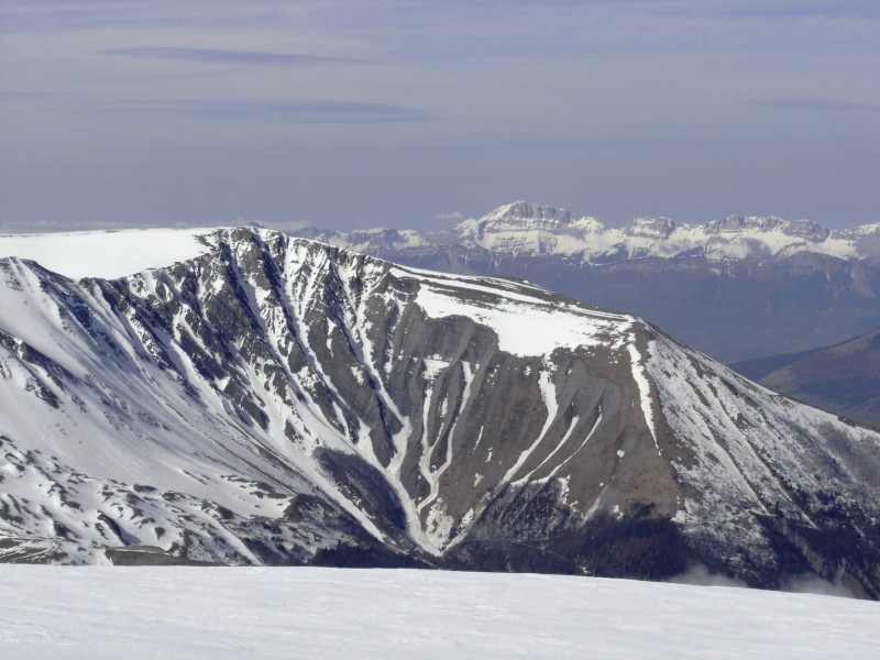 #4 Point de vue : Belle vue sur les couloirs du grand serre avec le grand veymont. Point de vue : Belle vue sur les couloirs du grand serre avec le grand veymont.
