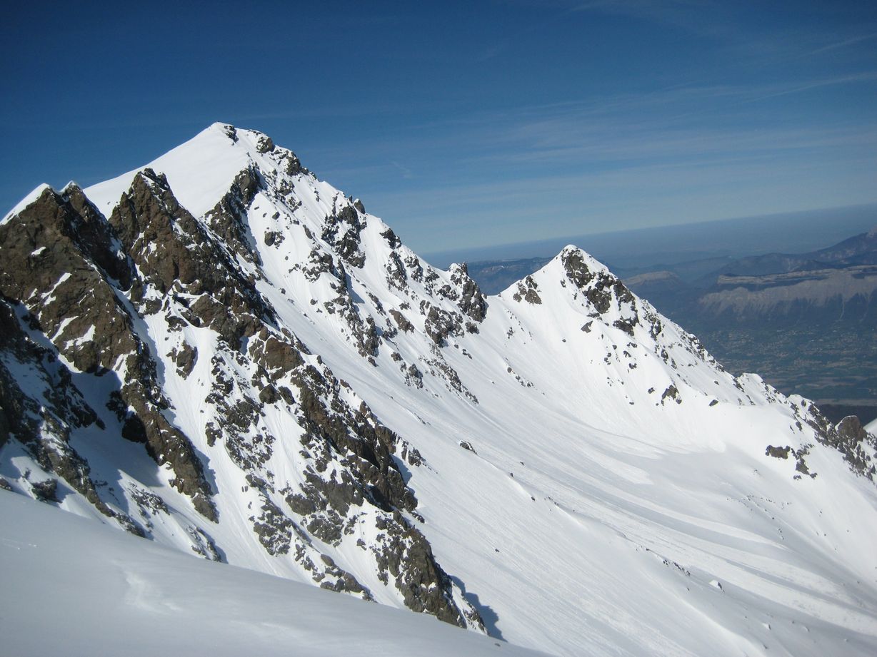 #3 On remonte : Montée vers le col du Lac blanc sous le regard des 2 soeurs LD ! On remonte : Montée vers le col du Lac blanc sous le regard des 2 soeurs LD !