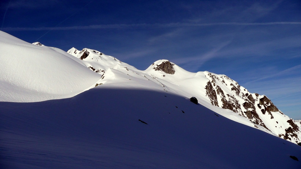 #1 Et le soleil arrive : Sur le plateau après le refuge Et le soleil arrive : Sur le plateau après le refuge