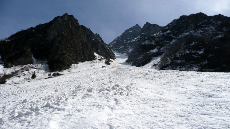 #5 Couloir du Pertuis : Le bas ... pas terrible Couloir du Pertuis : Le bas ... pas terrible