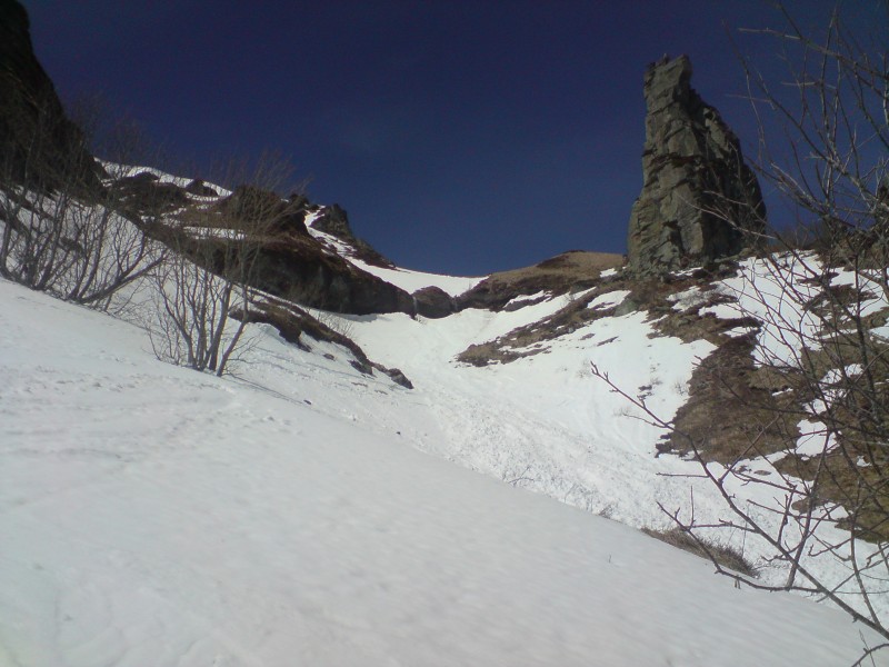 #5 le Moine : remontée tellement penible que je prendrai l le Moine : remontée tellement penible que je prendrai l'option portage sur la bande de terre à gauche du Moine...La cascade est tellement gavée que des bons pourraient peut-être l'envoyer !