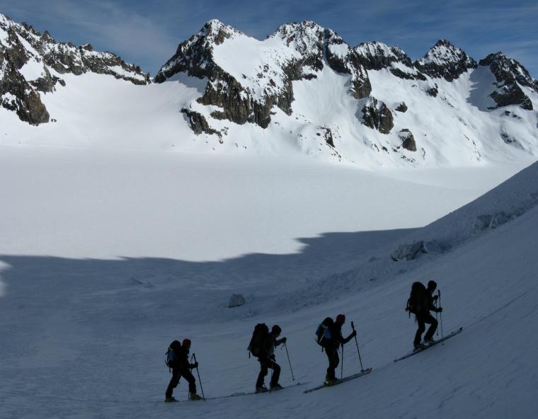 Renardes en double : Roche Paillon et Neige Cordier en montant au col