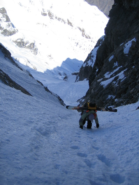 #47 Tour de la Meije 2008 : dans le couloir du serré du savon Tour de la Meije 2008 : dans le couloir du serré du savon