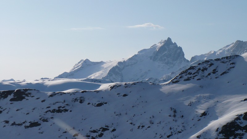 #9 La Meije : Le soleil se lève sur la Meije. La Meije : Le soleil se lève sur la Meije.