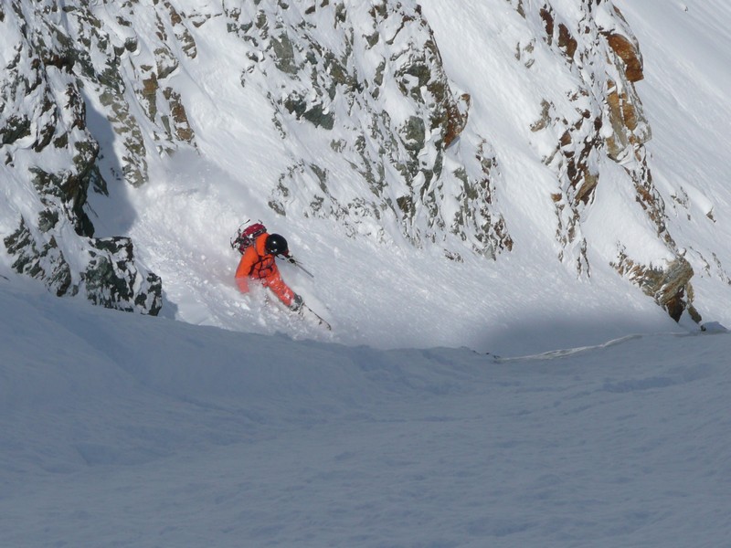 #11 Grande Aiguille de la Bérarde : Ludwig juste après la petite étroiture glacée. Grande Aiguille de la Bérarde : Ludwig juste après la petite étroiture glacée.